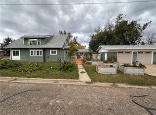 522 S 2nd St W, Baker, MT 59313