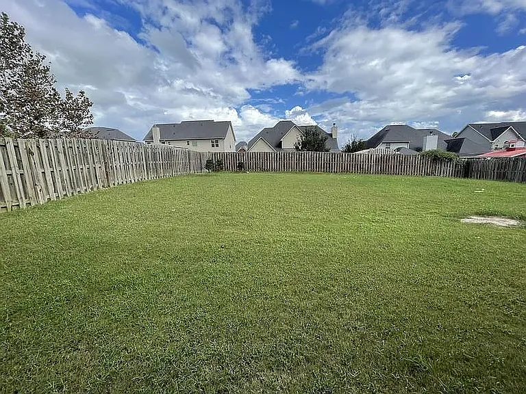 6069 Reynolds Cir — Photo 54