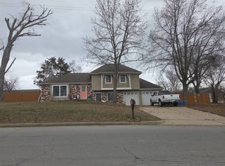 1705 Soest Rd, Rolla, MO 65401