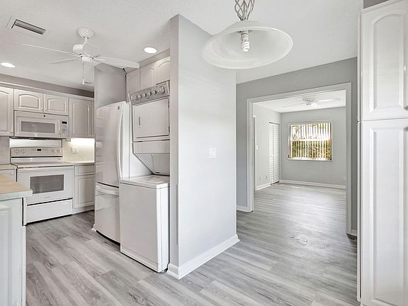 3rd image of 1905 NW 18 Th Street #104