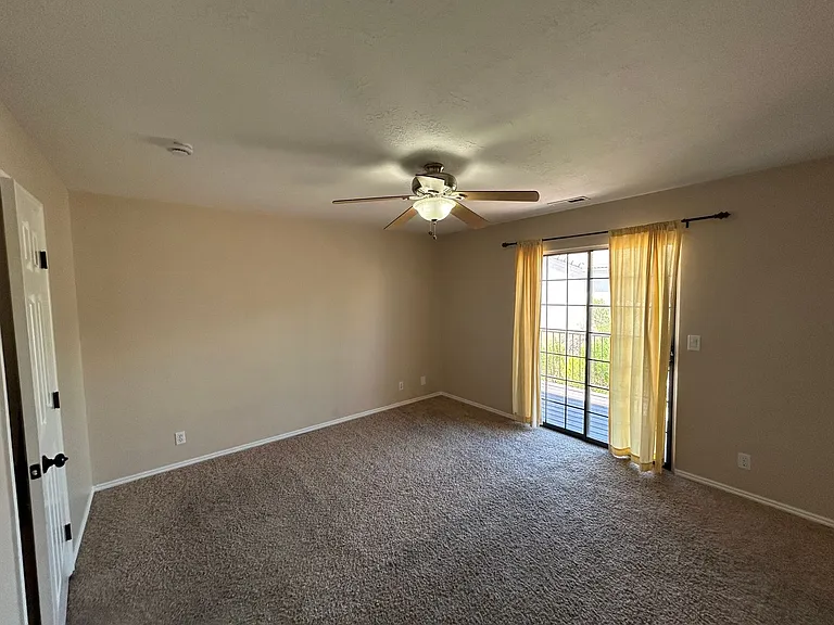 1045 N 1725 W — Photo 15