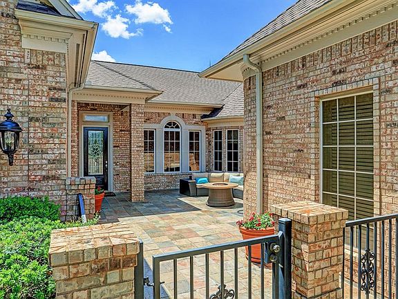 5th image of 11414 Chaucer Oaks Ct