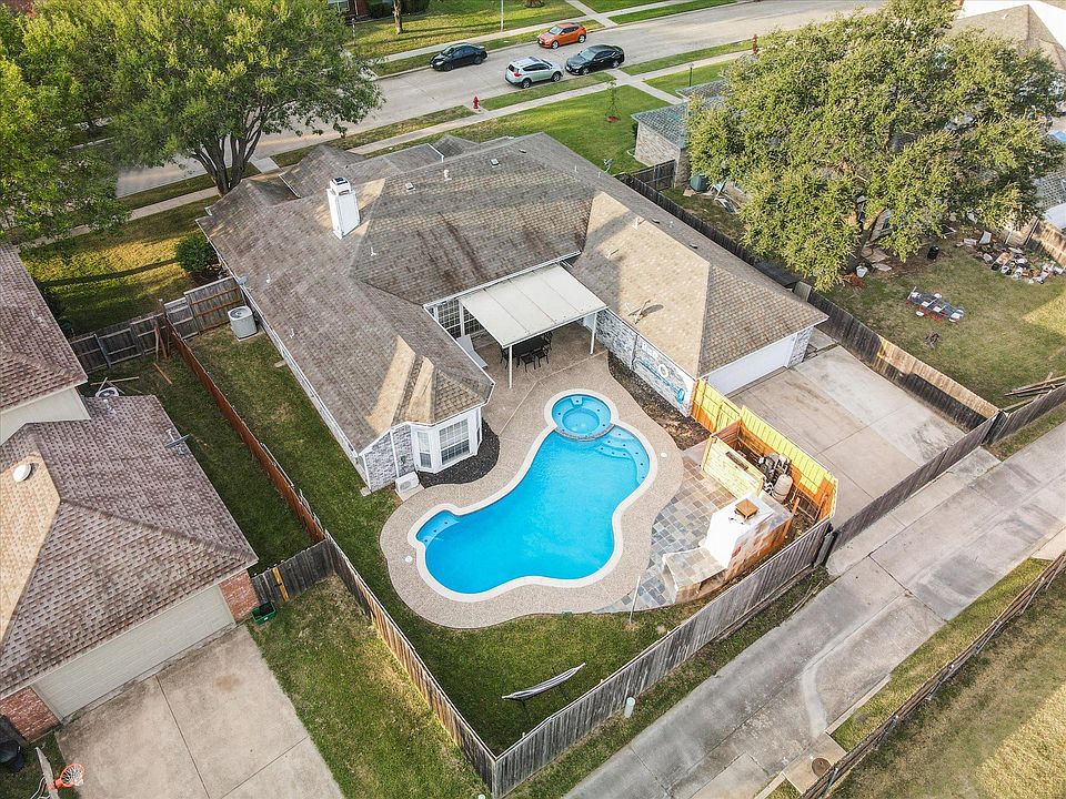 2922 Spartacus Dr, Grand Prairie, TX 75052 Zillow