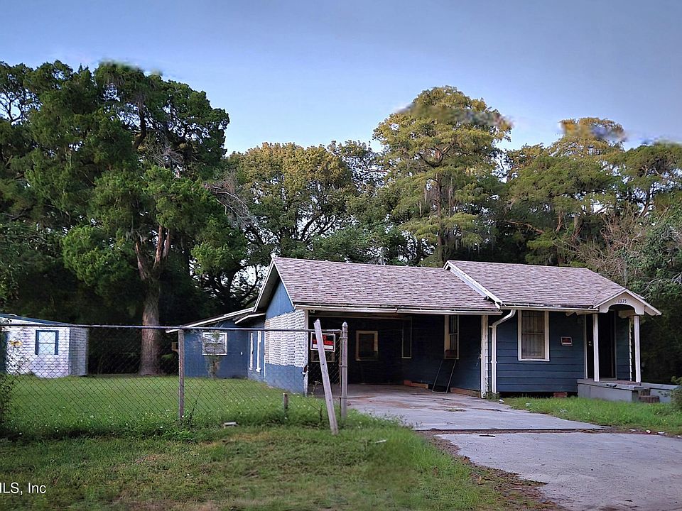 1st image of 1375 AGNES Street