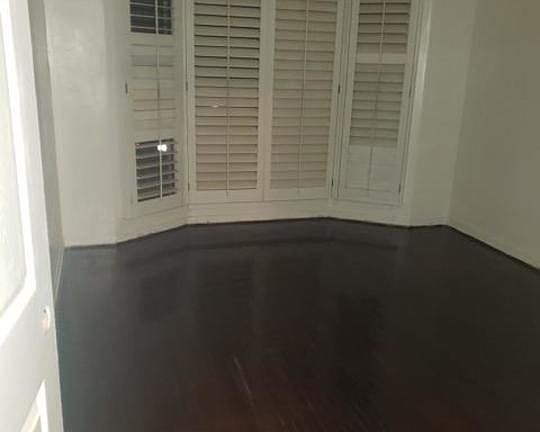5th image of 1615 W 106th St