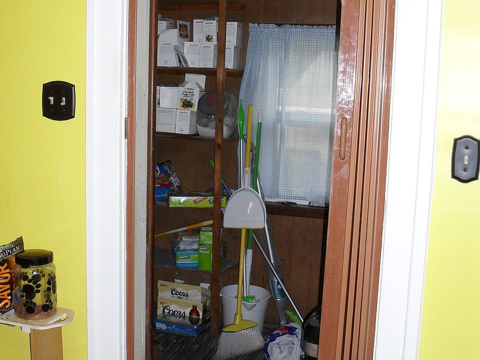 1st image of 28506 Wexford Dr