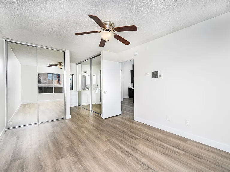Antone Apartments — Photo 40