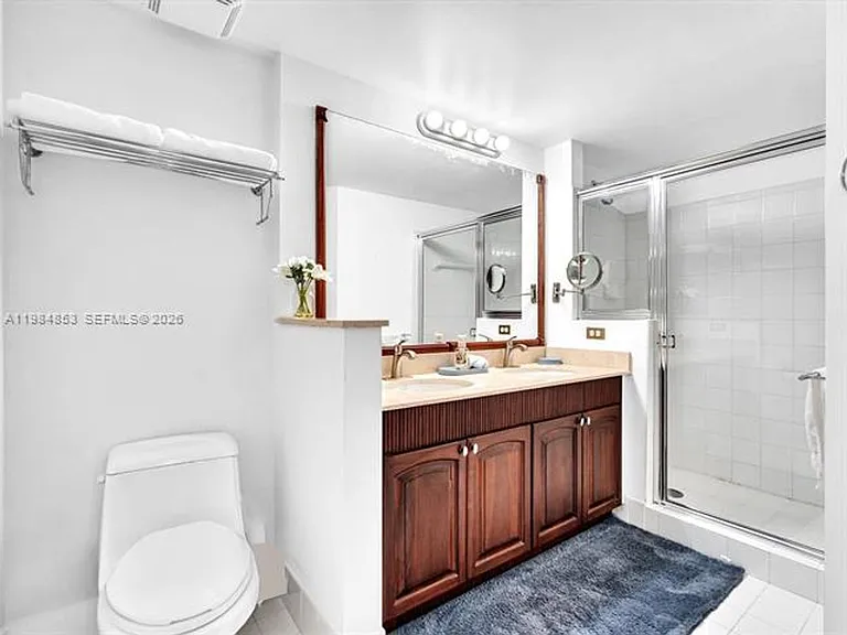 17150 N Bay Rd #2205 — Photo 49