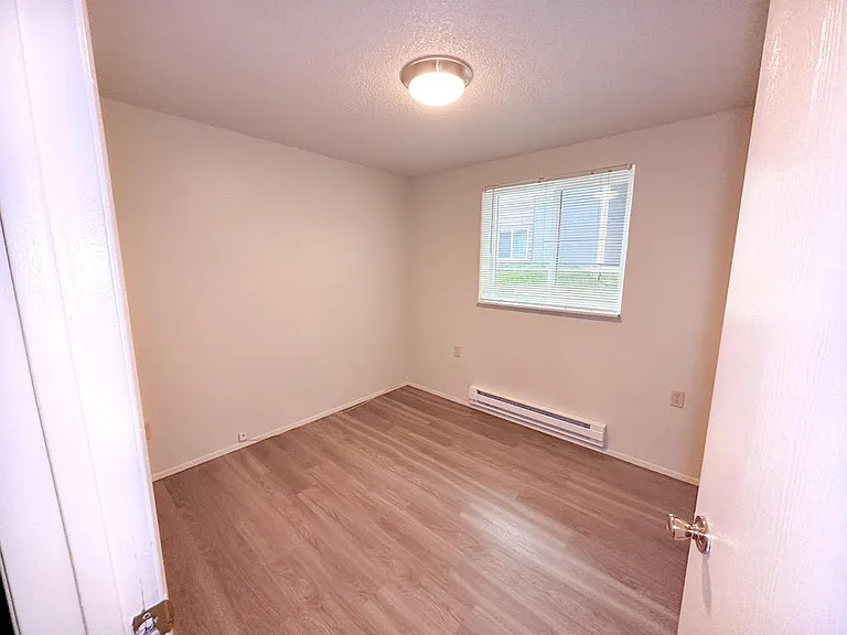 Parkview Apartments — Photo 16