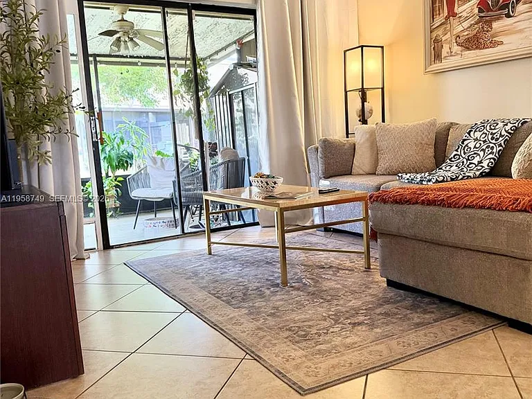 3370 Beau Rivage Dr #4-Q — Photo 1