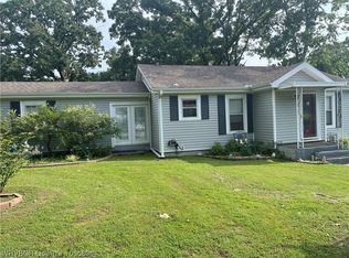 2016 Jackson St, Fort Smith, AR 72901