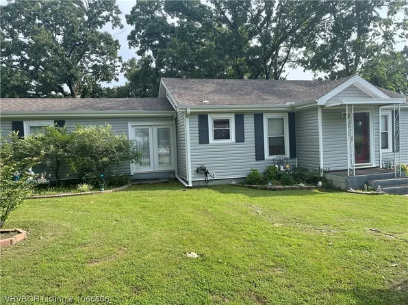 2016 Jackson St, Fort Smith, AR 72901