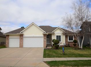 6216 S 157th St, Omaha, NE 68135