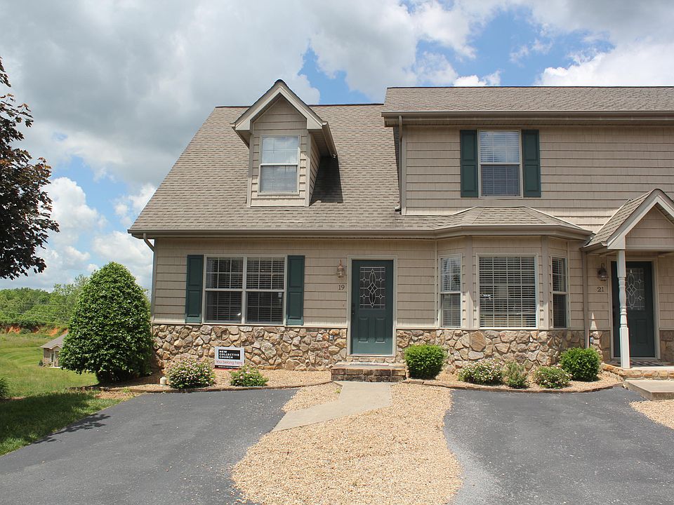 1st image of 19 Stonebriar Ct Unit 19