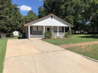 514 E Springer Ave, Guthrie, OK 73044