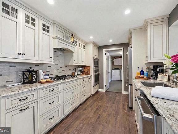4th image of 1121 W Thomas Rd