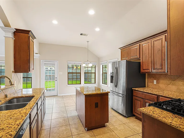 2310 Shadow Canyon Ct — Photo 15