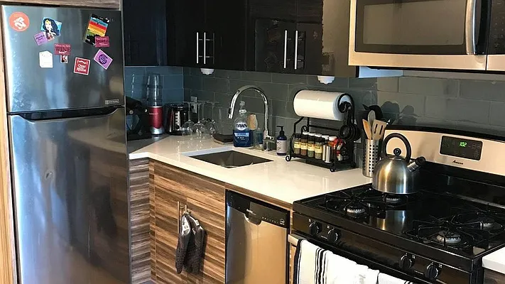 Rented by Nooklyn NYC LLC | media 11