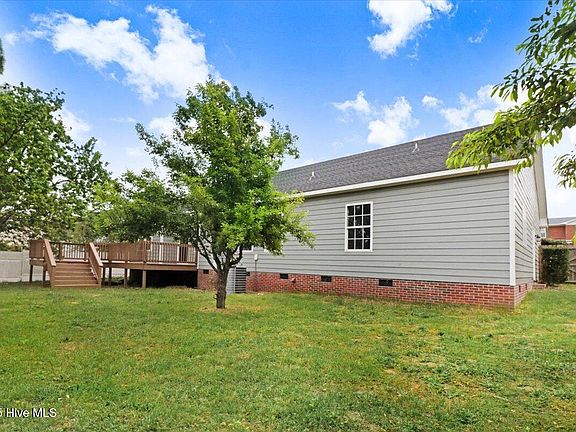 5th image of 612 Fairbluff Drive