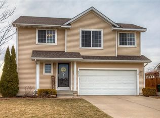 412 SW Beechwood Dr, Grimes, IA 50111
