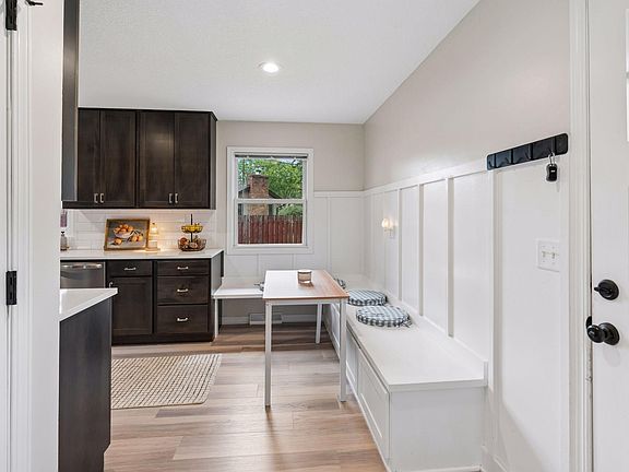 5th image of 10337 Wentworth Ave S