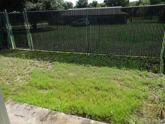 606 Long Ave — Photo 9