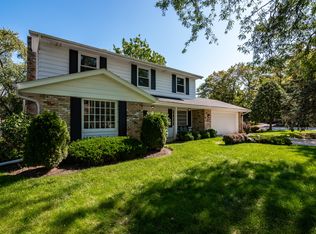 2704 N 117th Pl, Wauwatosa, WI 53222