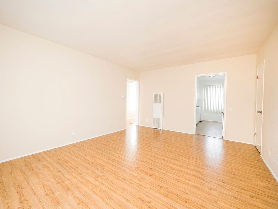 1st image of 6538 Fountain Ave #7501