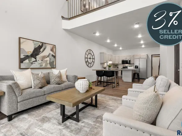 5714 E Marley Pl, Sioux Falls, SD 57108