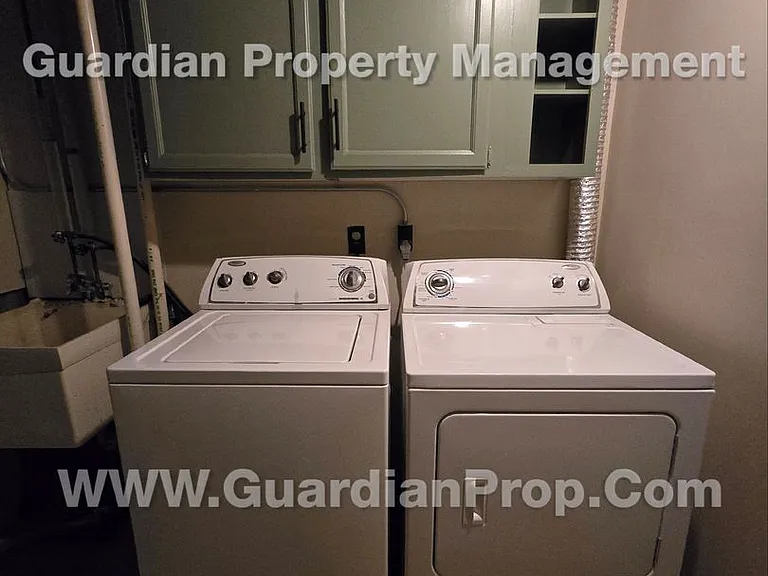 831 Pontiac Ln — Photo 18