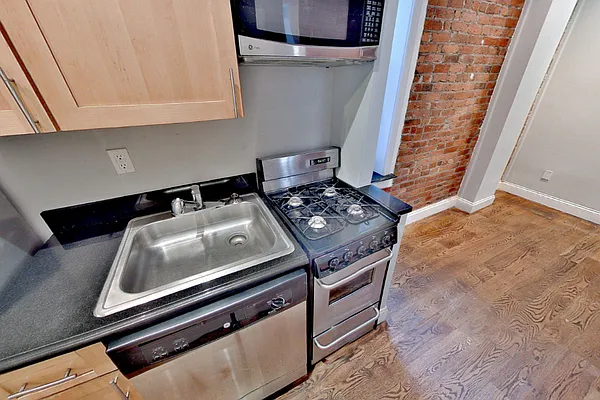 Rented by Centennial Properties NY | media 8