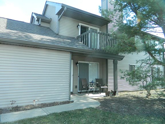 3rd image of 953 Butter Creek Ct