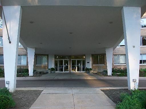 1st image of 7033 N Kedzie Ave APT 410