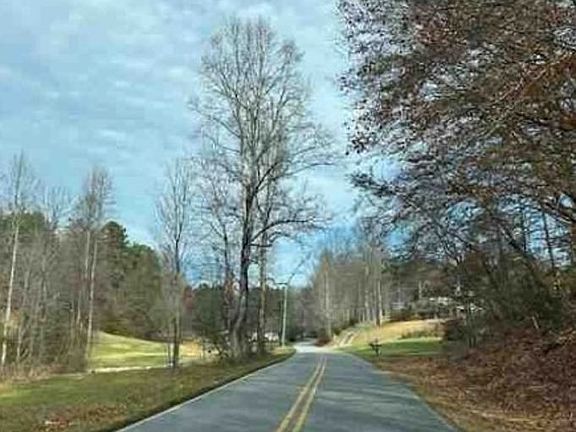 Exterior Neighborhood (street photo)