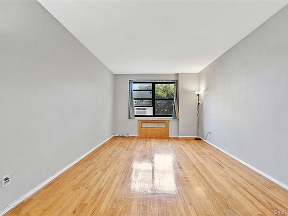 3rd image of 138-18 28th Road #2F