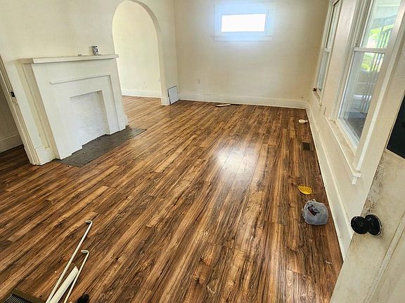 2nd image of 3231 Kimball Ave