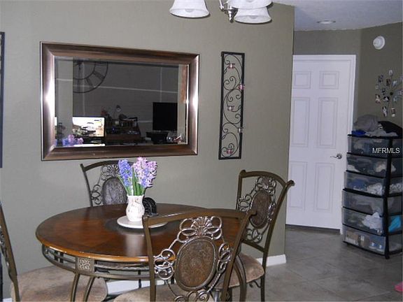 3rd image of 4745 Acorn Dr