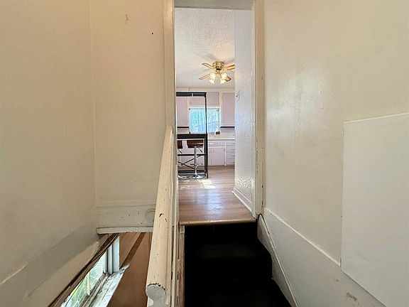 2nd image of 1029 N 8th Ave