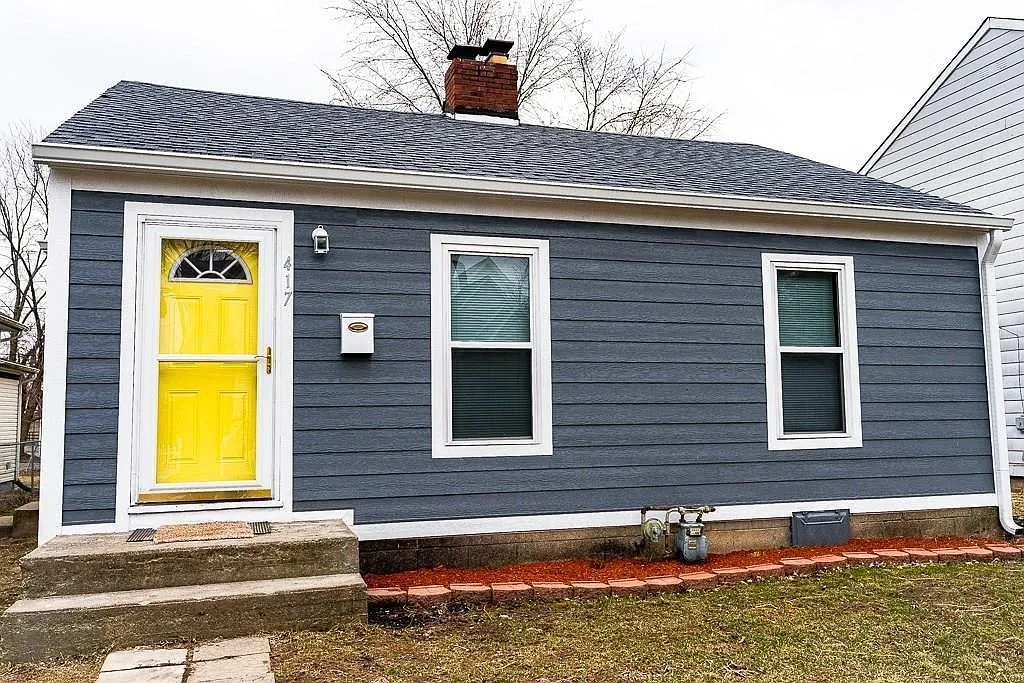 Bates-Hendricks 3 Bedroom 2 Bath Bungalow — Photo 1