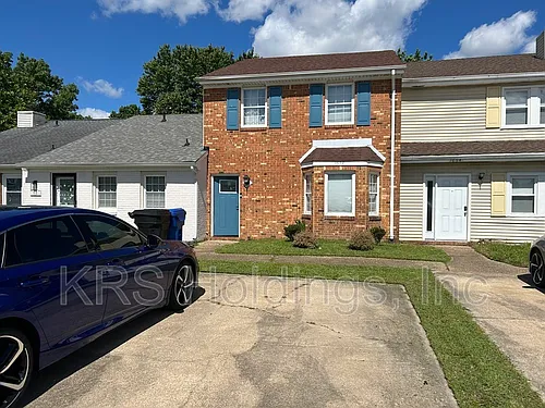 1652 Fairfax Dr Photo 1