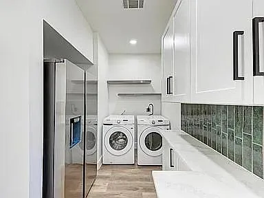 3 bed, 2.0 bath, 1850 sqft, $3,100 — Photo 2