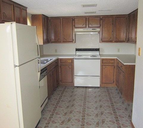 2nd image of 3509 N 23rd Ln APT 208