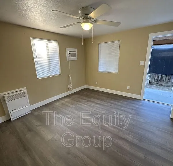 928.5 W Goshen Ave — Photo 3