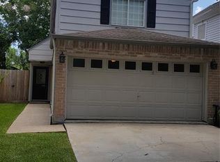 1413 S 8th St, La Porte, TX 77571
