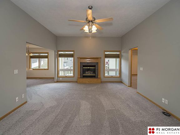 3rd image of 21123 Schofield Dr