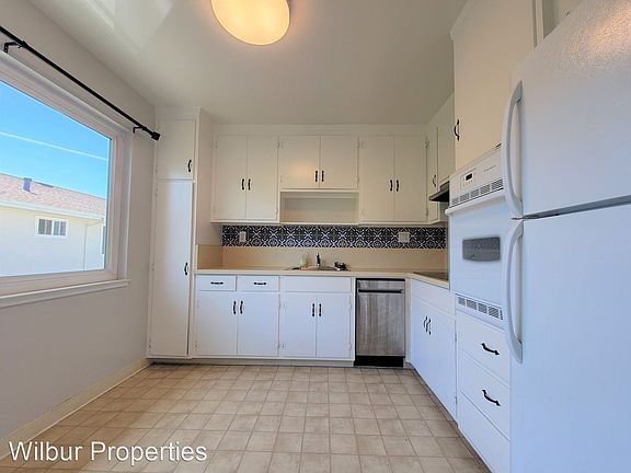 5th image of 665 Roble Ave Unit K