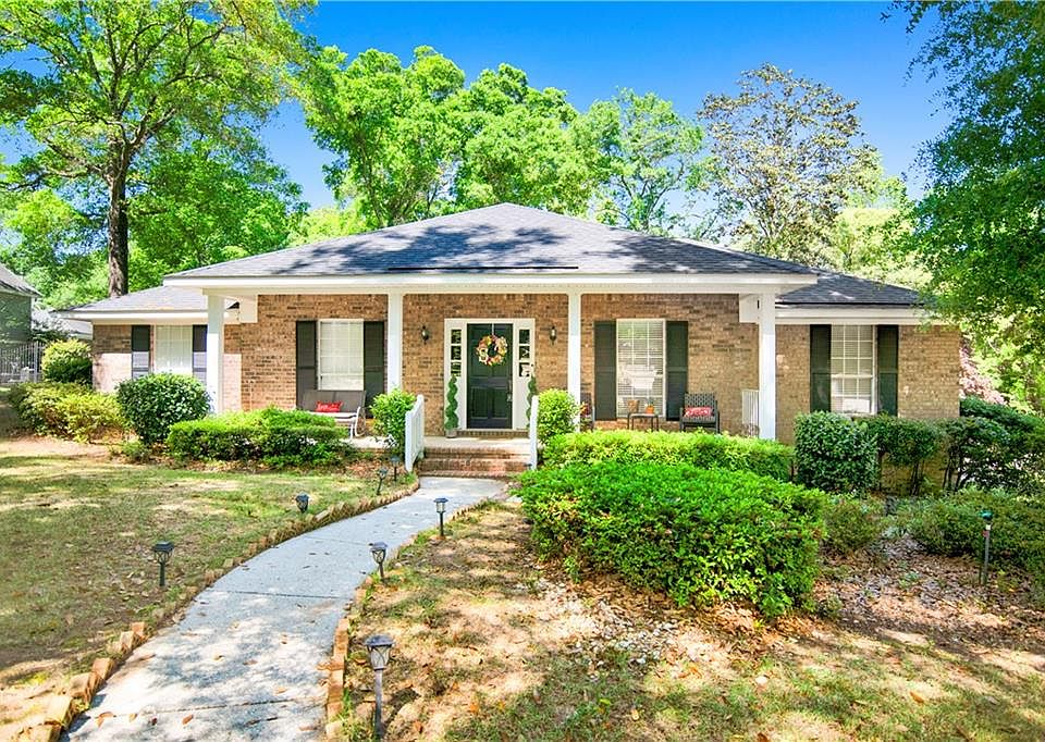 1st image of 1104 Hanging Lantern Cir