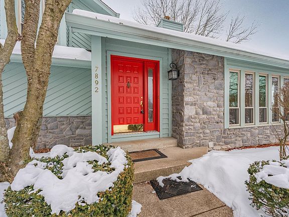 2nd image of 7892 Ironwood Way