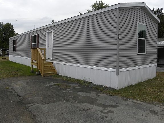 3rd image of 29 Martindale Trailer Ct
