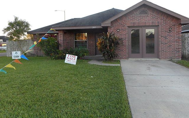 1st image of 2005 Carranza St